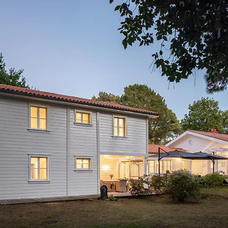 Maison Blanche, Arenal Casa vacanze *